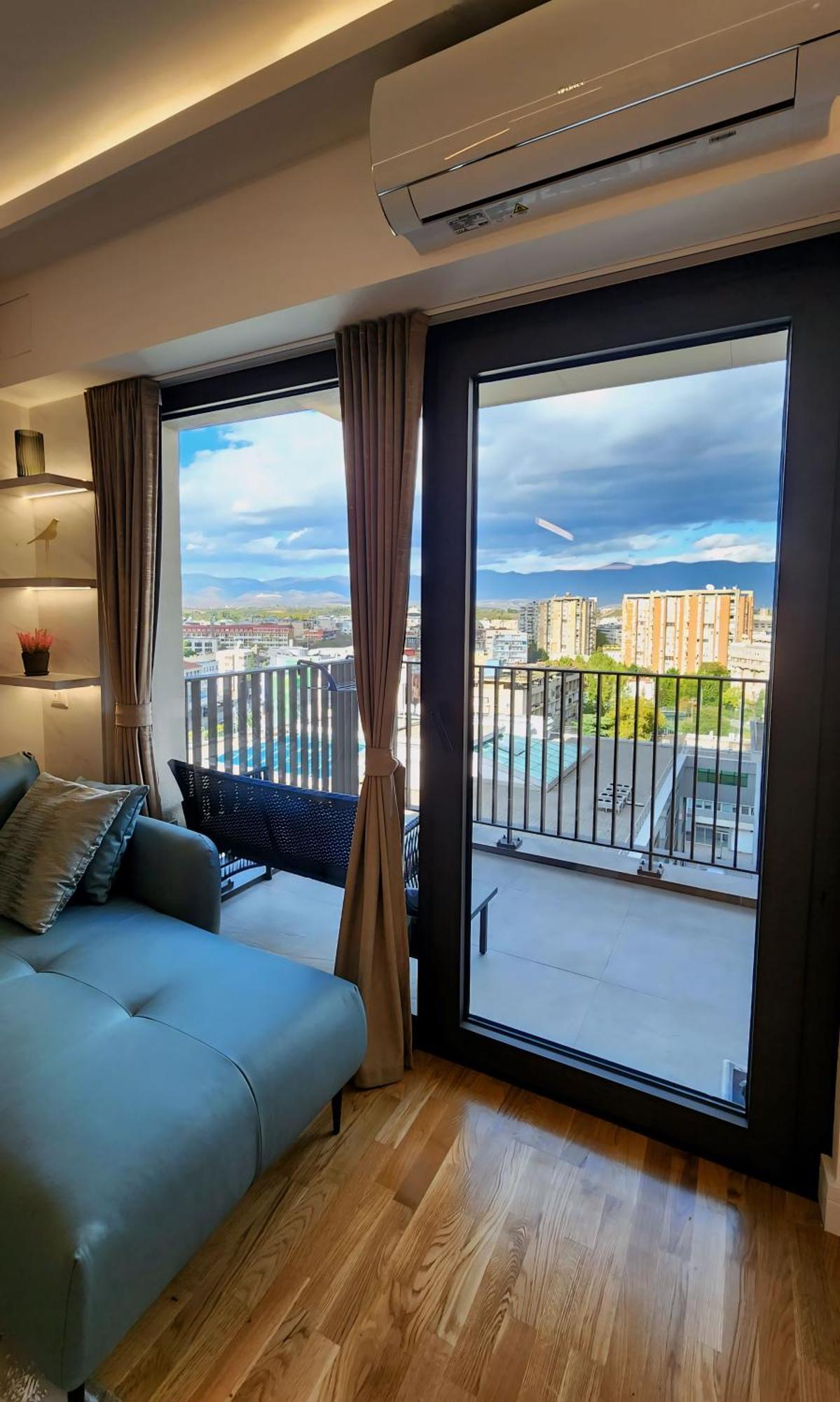 Diamond Residences 10Th Fl. Lux Apt. W/ City View Skopje Exteriör bild