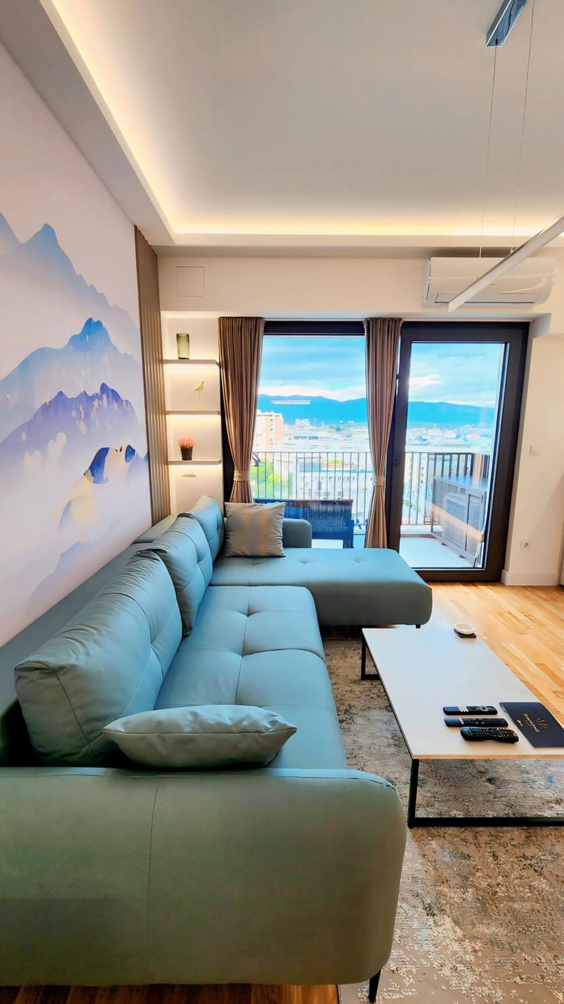 Diamond Residences 10Th Fl. Lux Apt. W/ City View Skopje Exteriör bild